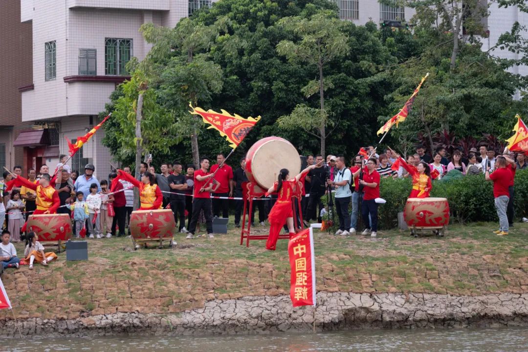 燃动金秋 | 草艇竞渡，夺人风采彰显非遗文化瑰宝之韵(图5)