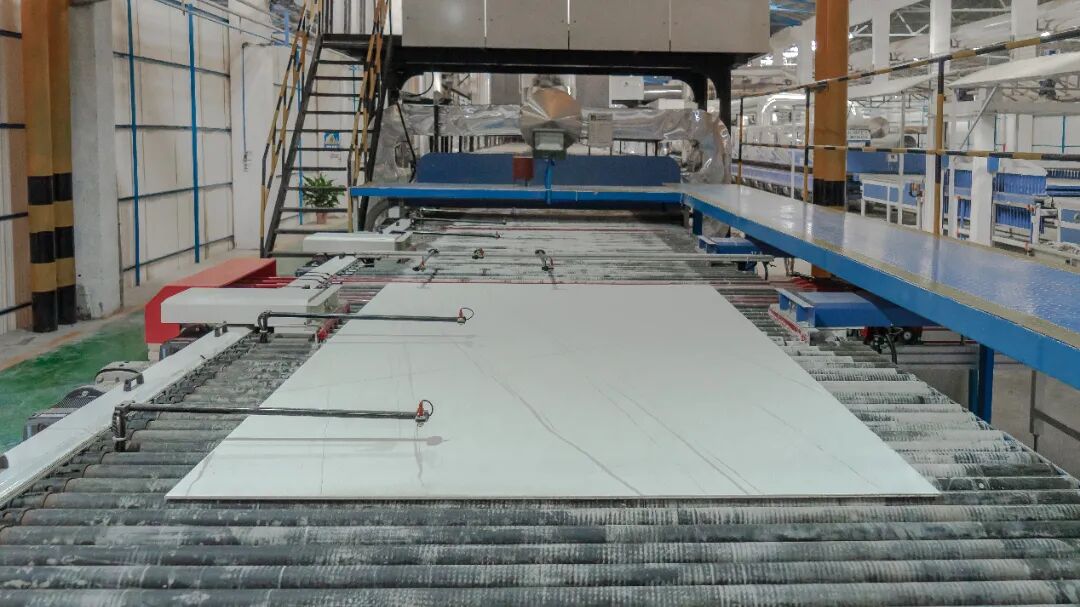 榜样力量 | 强辉精工瓷砖斩获2025年度家居领军品牌(图7)