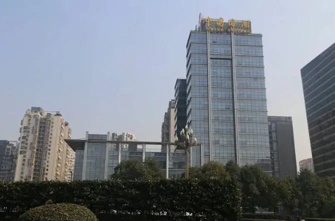 榜样力量 | 强辉精工瓷砖斩获2025年度家居领军品牌(图13)