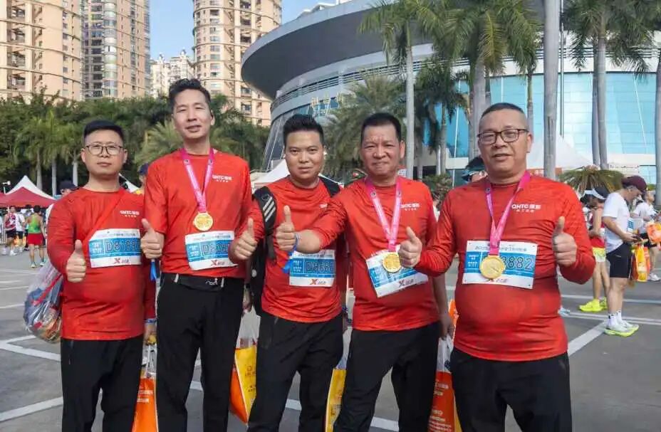 燃情晋江 跑出精彩|强辉×2025晋江马拉松热血开跑(图8)